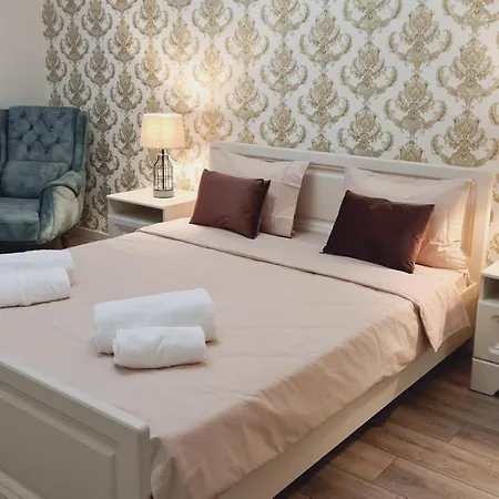 5* Luxury Near Avram Iancu Sq New. Private Parking * Cluj-Napoca