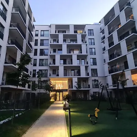 Apartment 5* Luxury Near Avram Iancu Sq New. Private Parking Cluj-Napoca