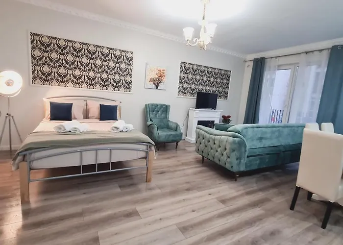 Daire 5* Luxury Near Avram Iancu Sq New. Private Parking *