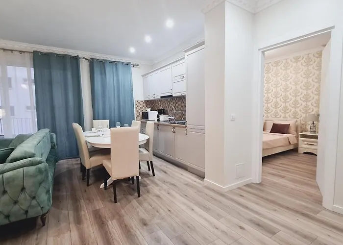 5* Luxury Near Avram Iancu Sq New. Private Parking Apartment